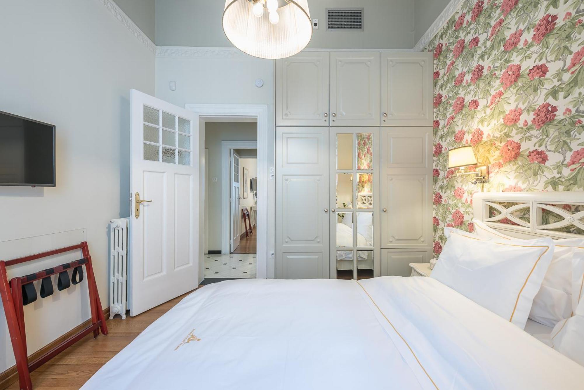 The Rare Luxury Gem Near Syntagma, Kolonaki Square Apartamento Atenas Exterior foto