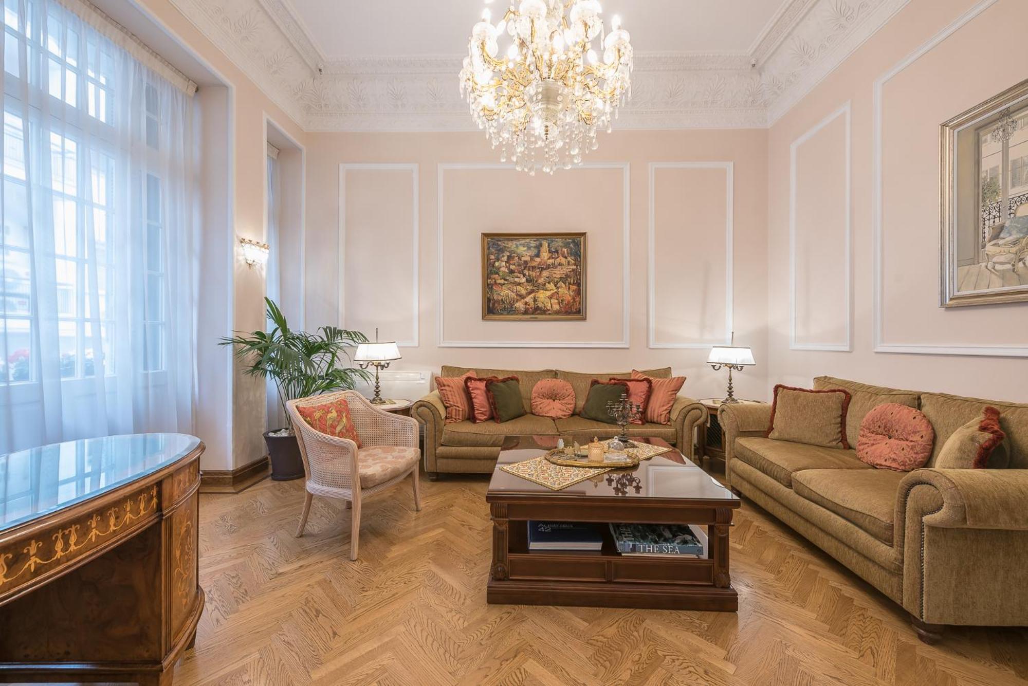 The Rare Luxury Gem Near Syntagma, Kolonaki Square Apartamento Atenas Exterior foto