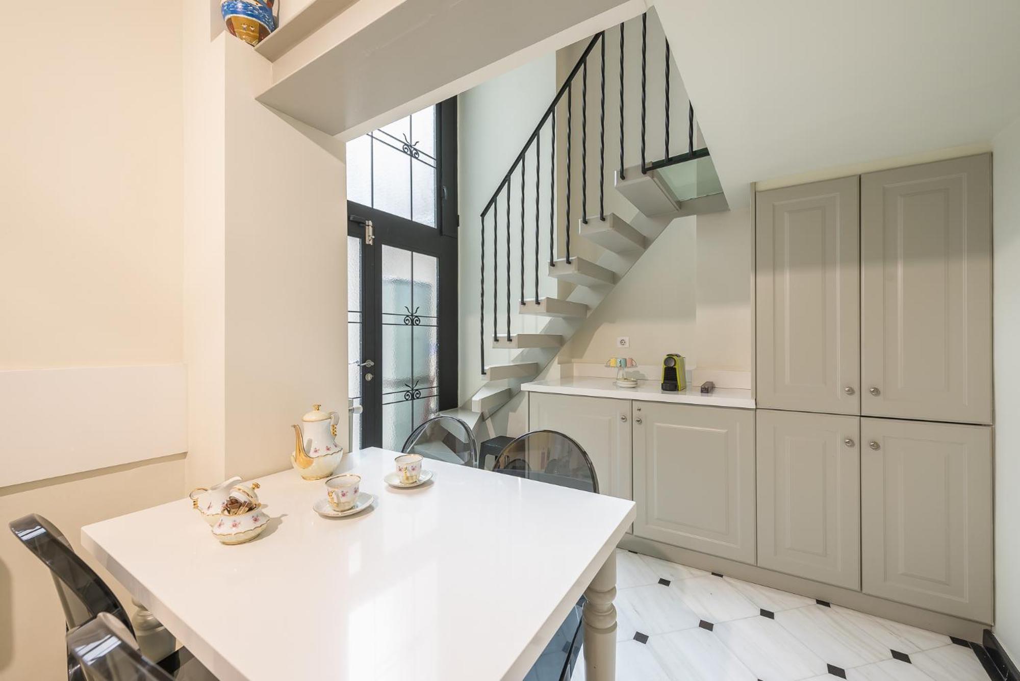 The Rare Luxury Gem Near Syntagma, Kolonaki Square Apartamento Atenas Exterior foto