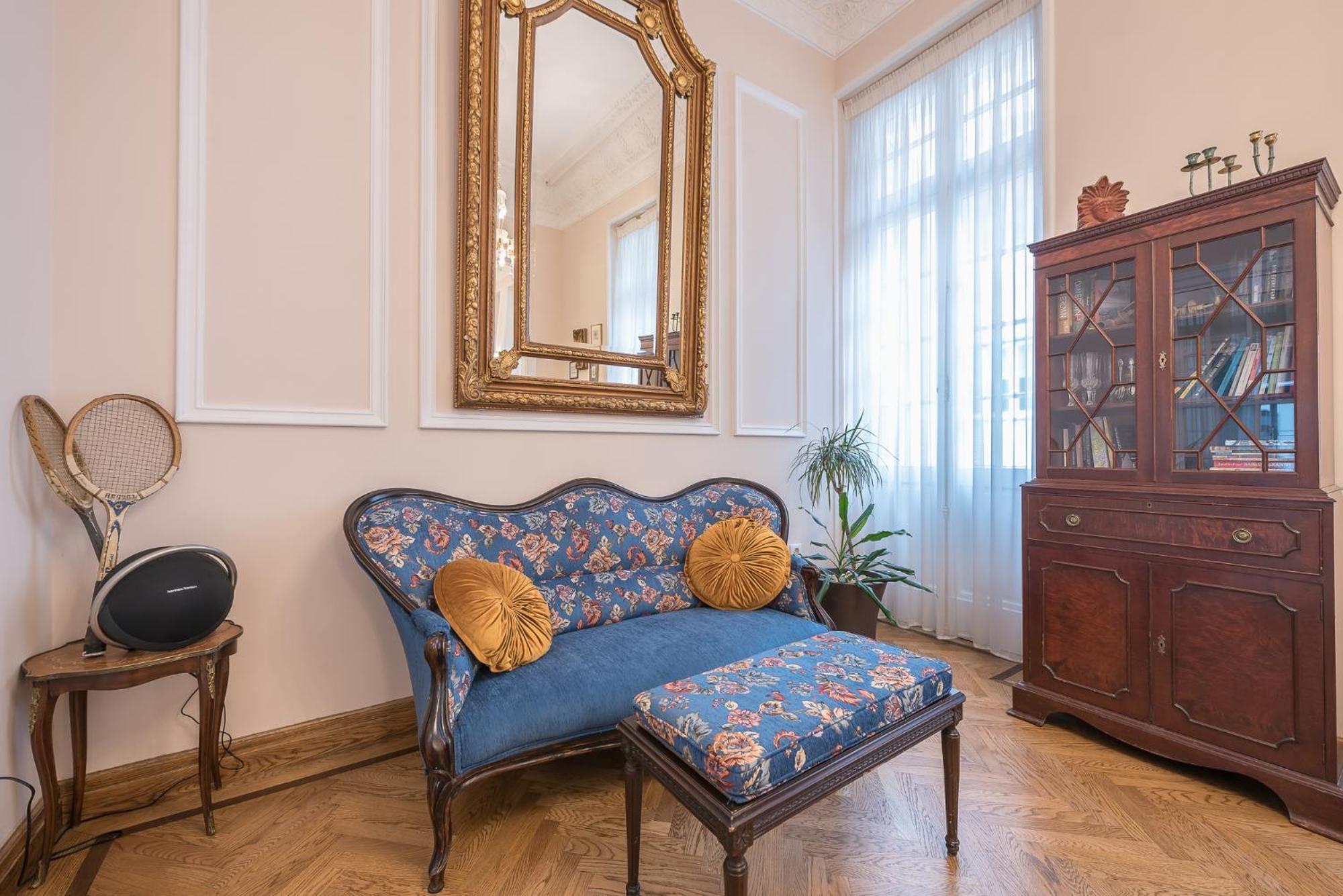 The Rare Luxury Gem Near Syntagma, Kolonaki Square Apartamento Atenas Exterior foto